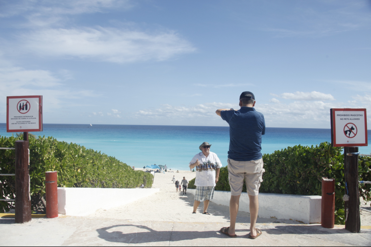 En Playa Delfines se visualizaron más extranjeros que turistas nacionales o locales