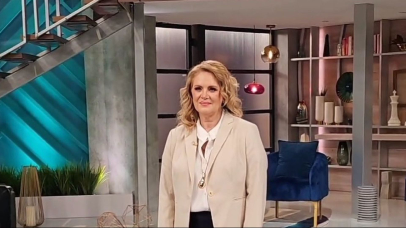 Erika Buenfil revela que tenía un plan para volver a ver a Luis Miguel