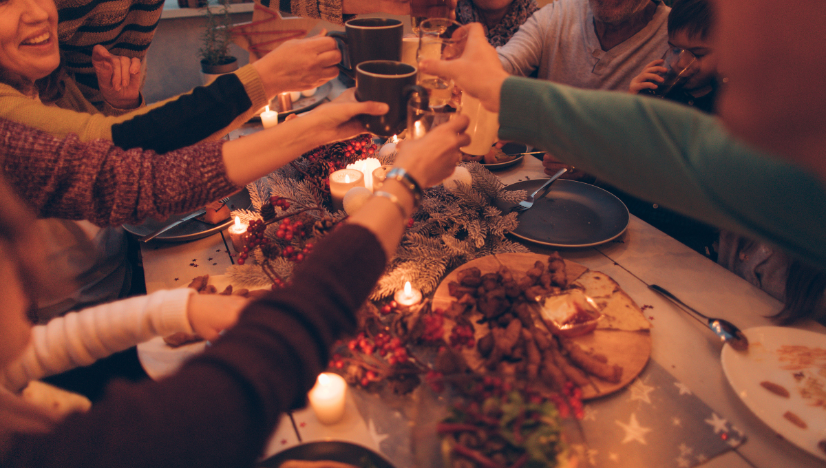 A la medianoche se realiza el tradicional brindis