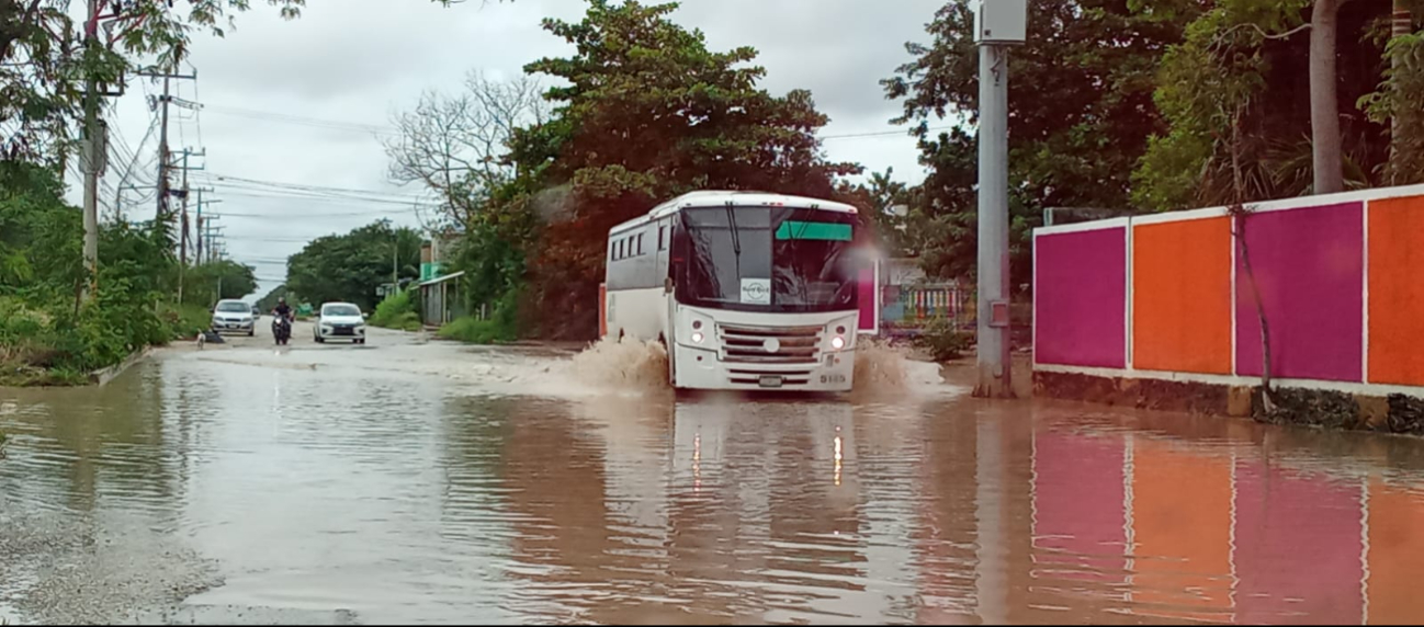 Zonas de invasiones de Cancún, las más afectadas tras las fuertes lluvias 