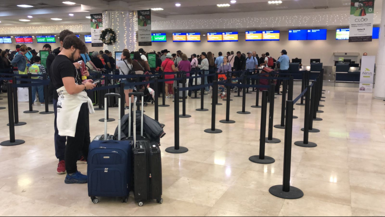 Aeropuerto de Cancún reporta 62 vuelos con retraso y un vuelo cancelado