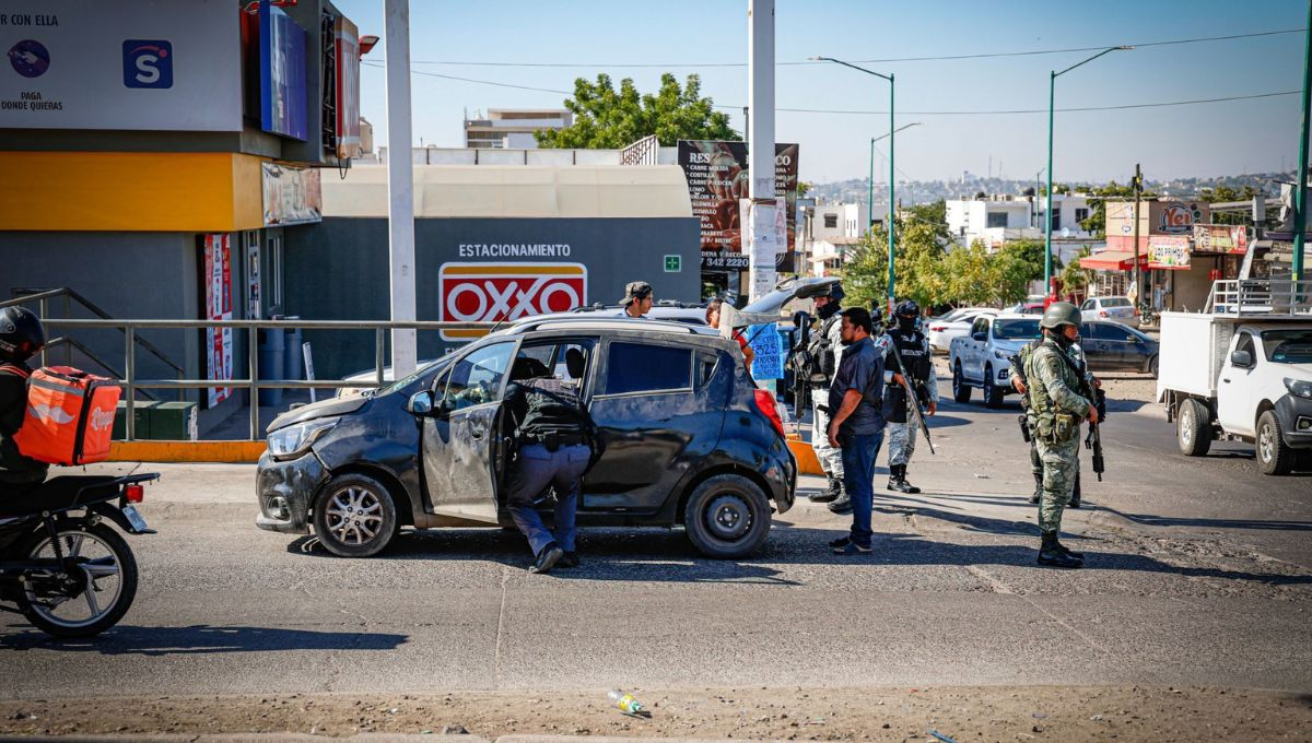 Elementos de la policía estatal de Sinaloa y fuerzas federales desplegaron un operativo conjunto para localizar