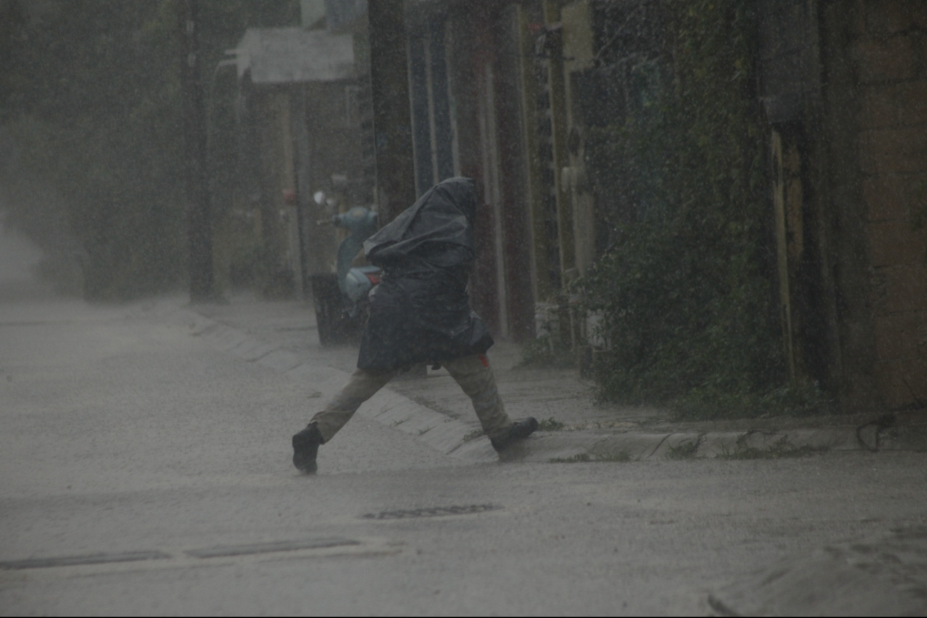 Las intensas lluvias en la ciudad pausaran las actividades de los cancunenses