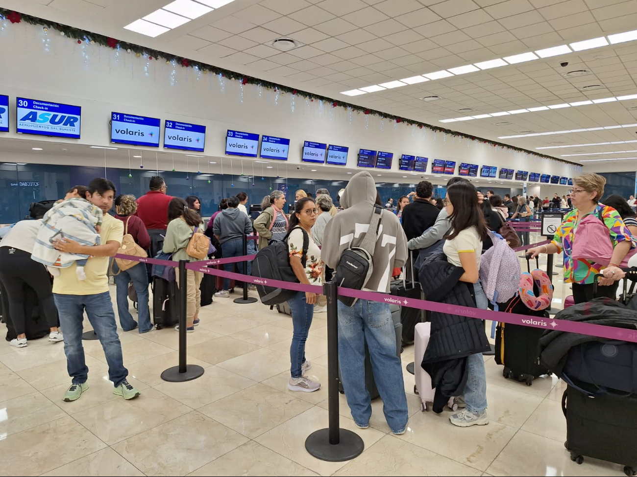 United y VivaAerobus retrasan vuelos por más de una hora en el aeropuerto de Mérida