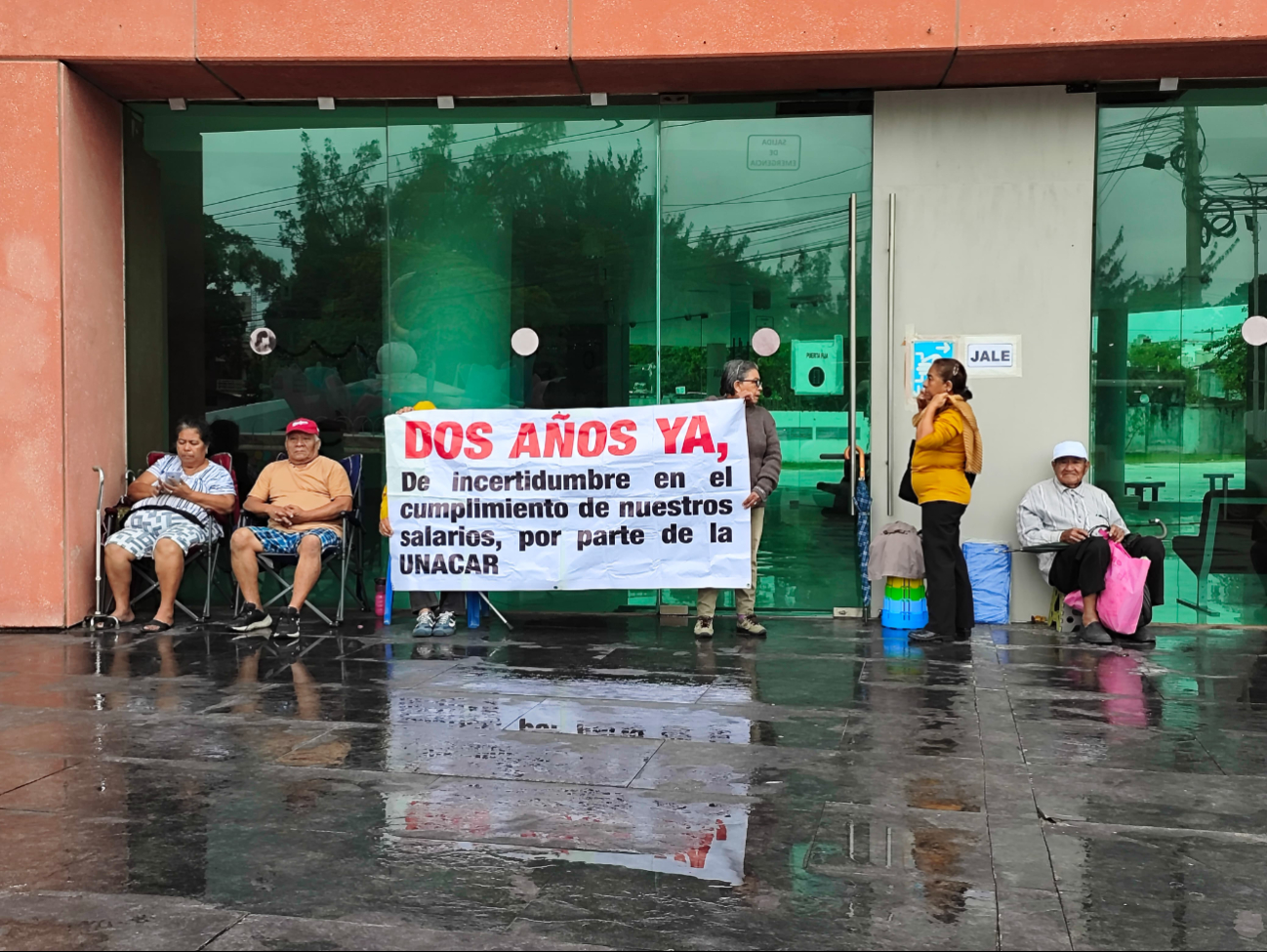   Jubilados acusan venganza de la Universidad de Carmen al no recibir pagos prometidos    