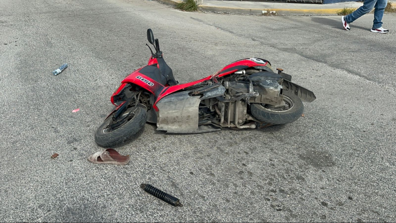 Adulto mayor termina en el hospital al accidentarse en moto en San José, Campeche 