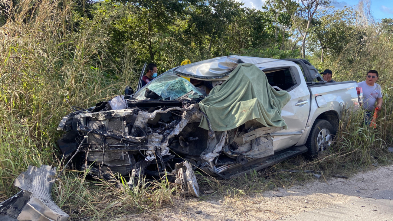 Fatal choque en la Escárcega-Champotón deja dos muertos y un lesionado grave