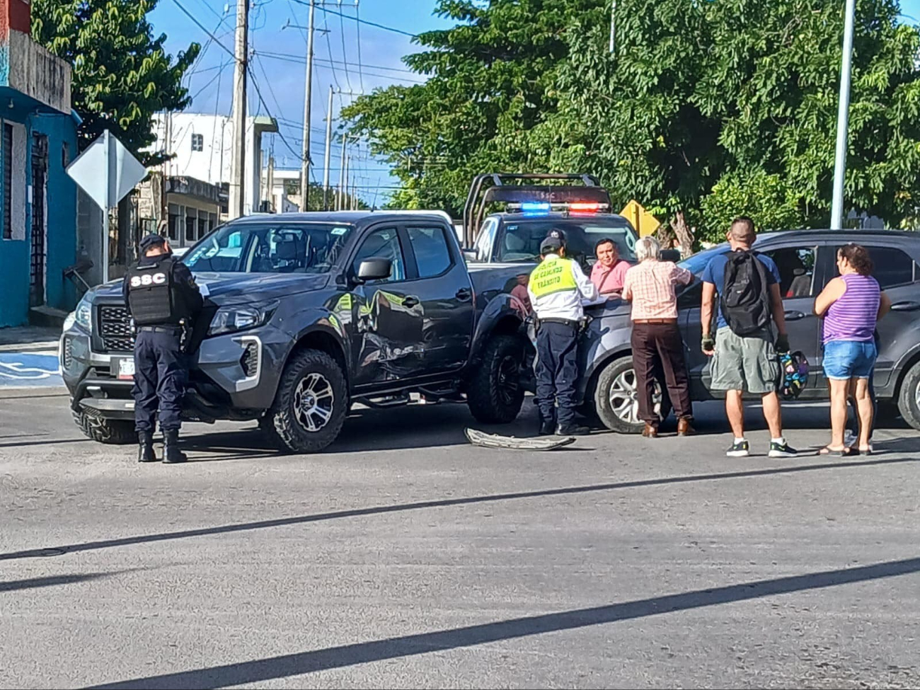 El accidente causó fuerte daños materiales.