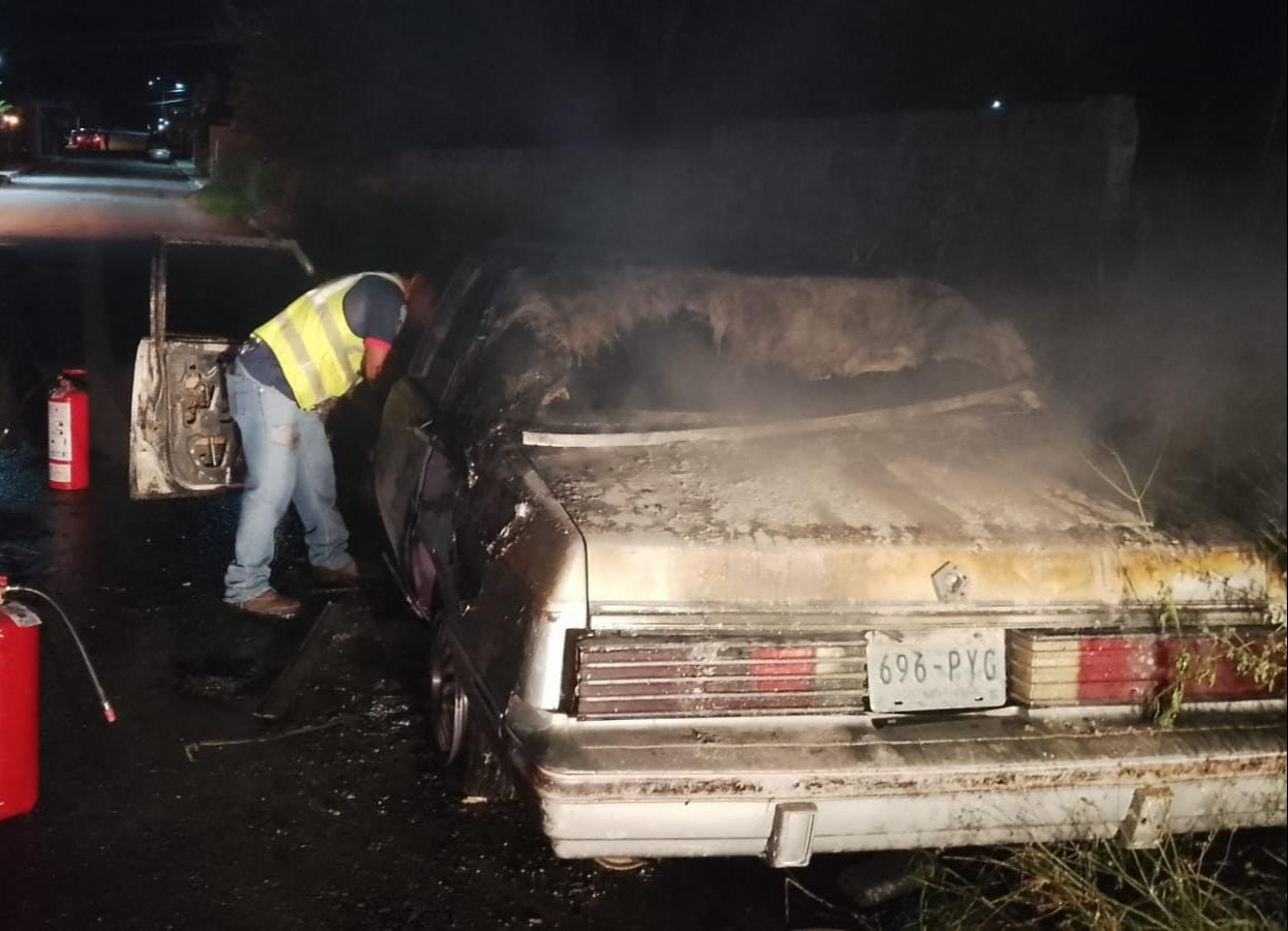 El coche quedó en ceniza