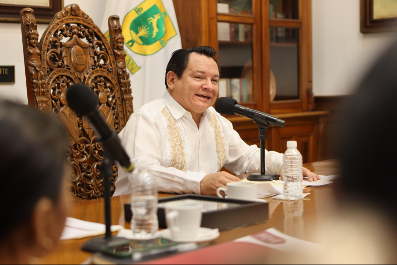 El gobernador Díaz Mena anunció cambio histórico en el sector pesquero de Yucatán en 2025.