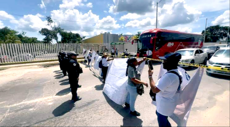 Protestas por justicia, bloqueos y marchas en la capital del estado exigen la localización de gente no ubicada y el cese de la impunidad.