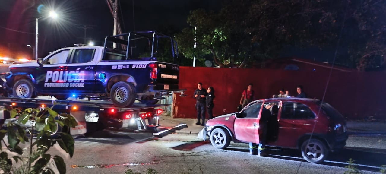 Además de los oficiales, un ciudadano terminó herido.