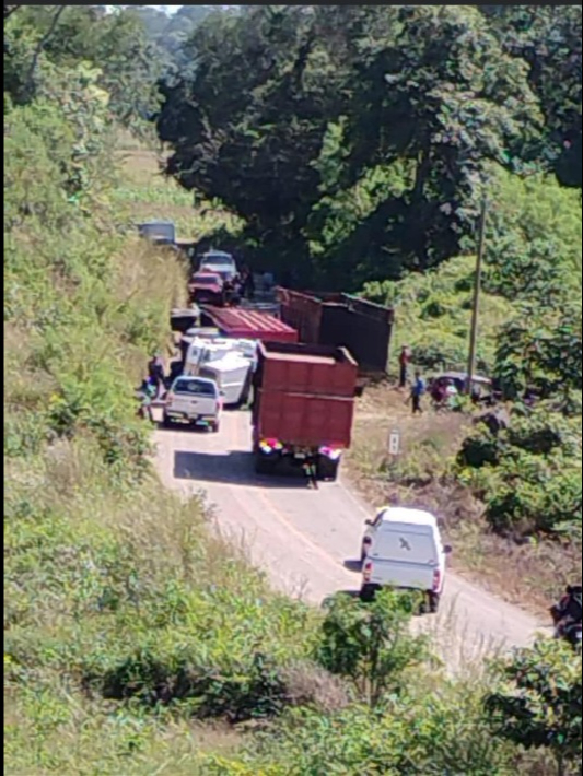 El accidente causó un embotellamiento