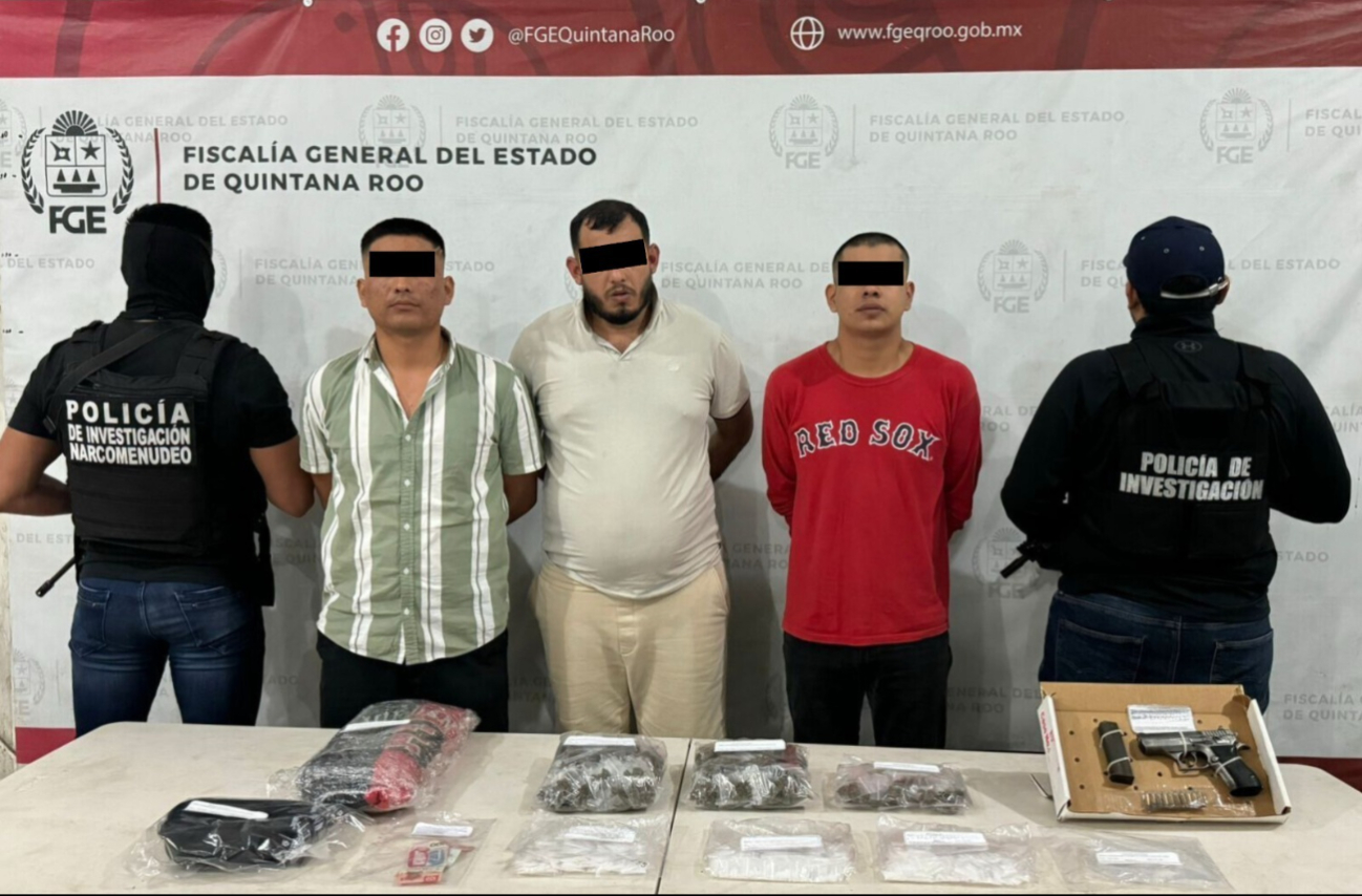 En fraccionamiento Villas Otoch Paraíso capturan a líder criminal y otros dos individuos más.