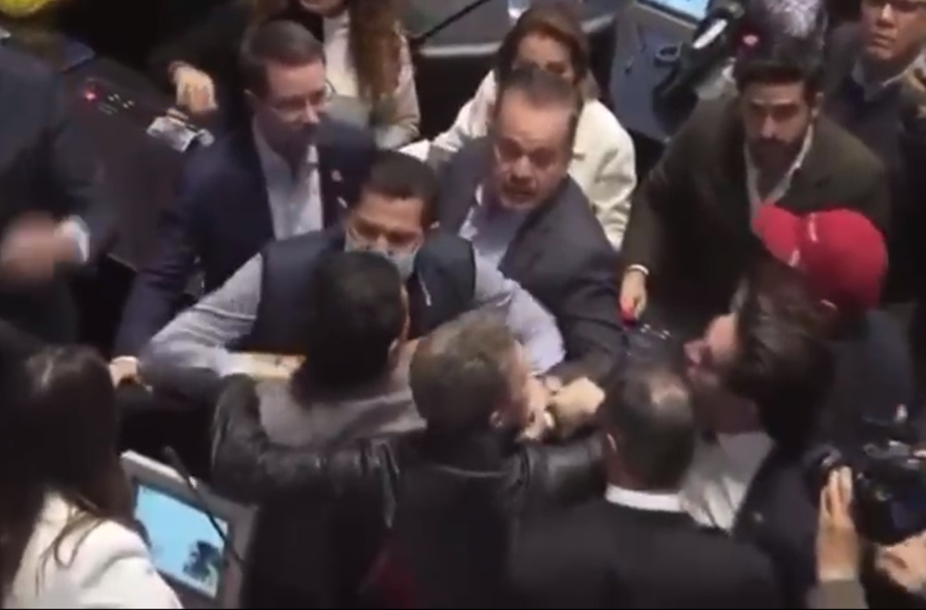 Se arma bronca en el Senado: Adán Augusto y Enrique Vargas casi se van a los golpes, ¿qué pasó?