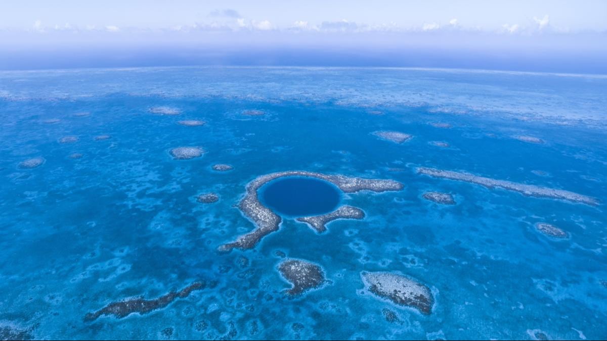 Este gigantesco sumidero submarino, que se formó durante la Edad de Hielo, está ubicado en la bahía de Chetumal