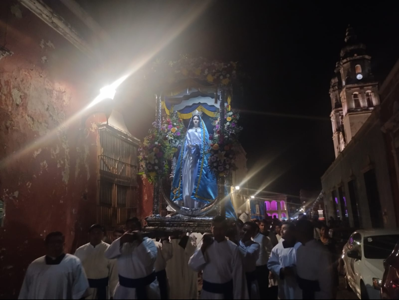 Gremios visitan a la Guadalupana