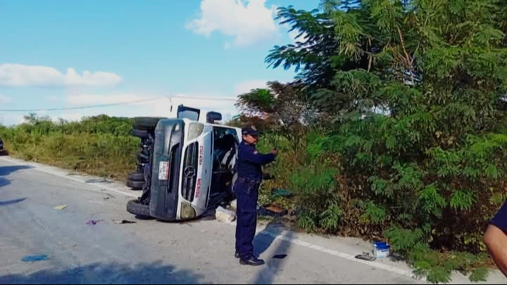 Se presume que el chofer se durmió en el entronque de Acanceh.