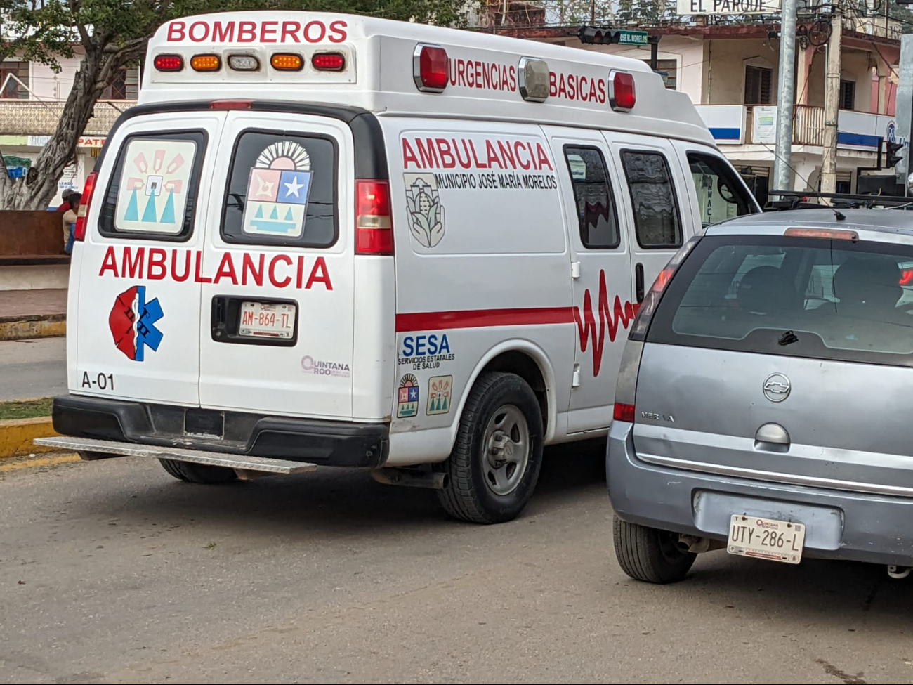 El policía fue enviado en ambulancia a José María Morelos