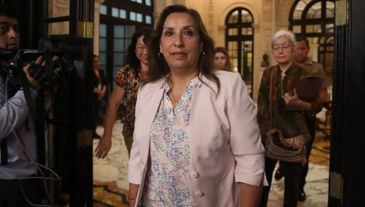 Presidenta de Perú, Dina Boluarte, descarta renuncia pese a investigaciones en su contra