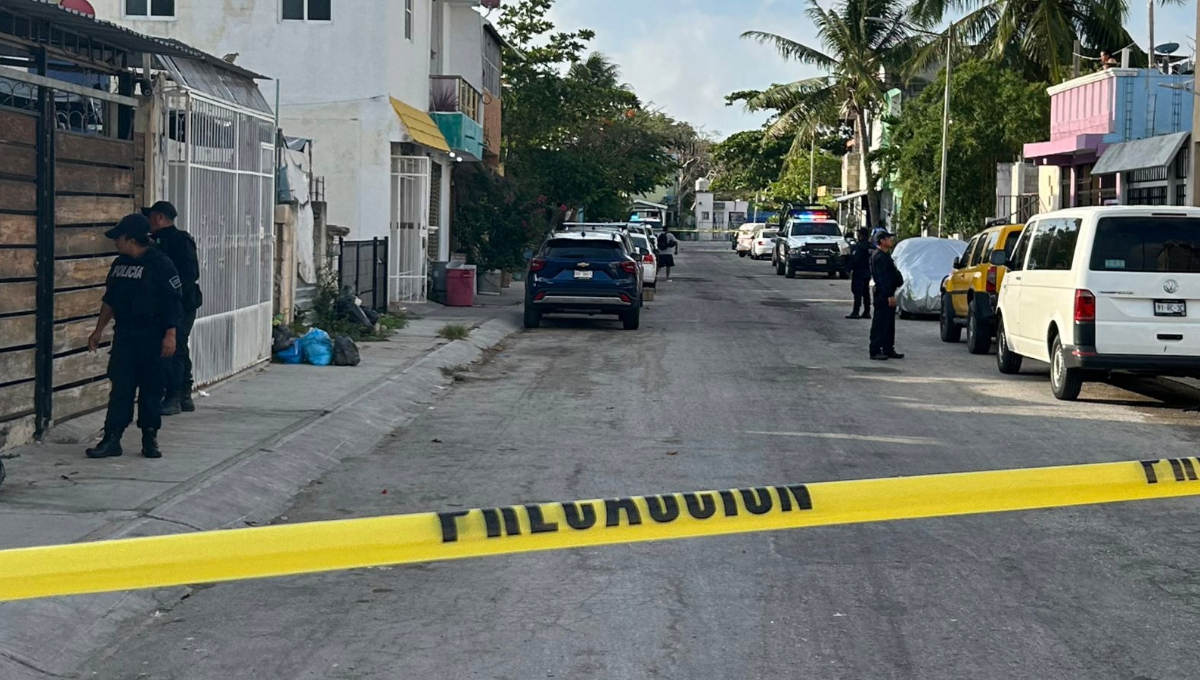 Comando armado ejecuta a un hombre dentro de su casa en Playa del Carmen