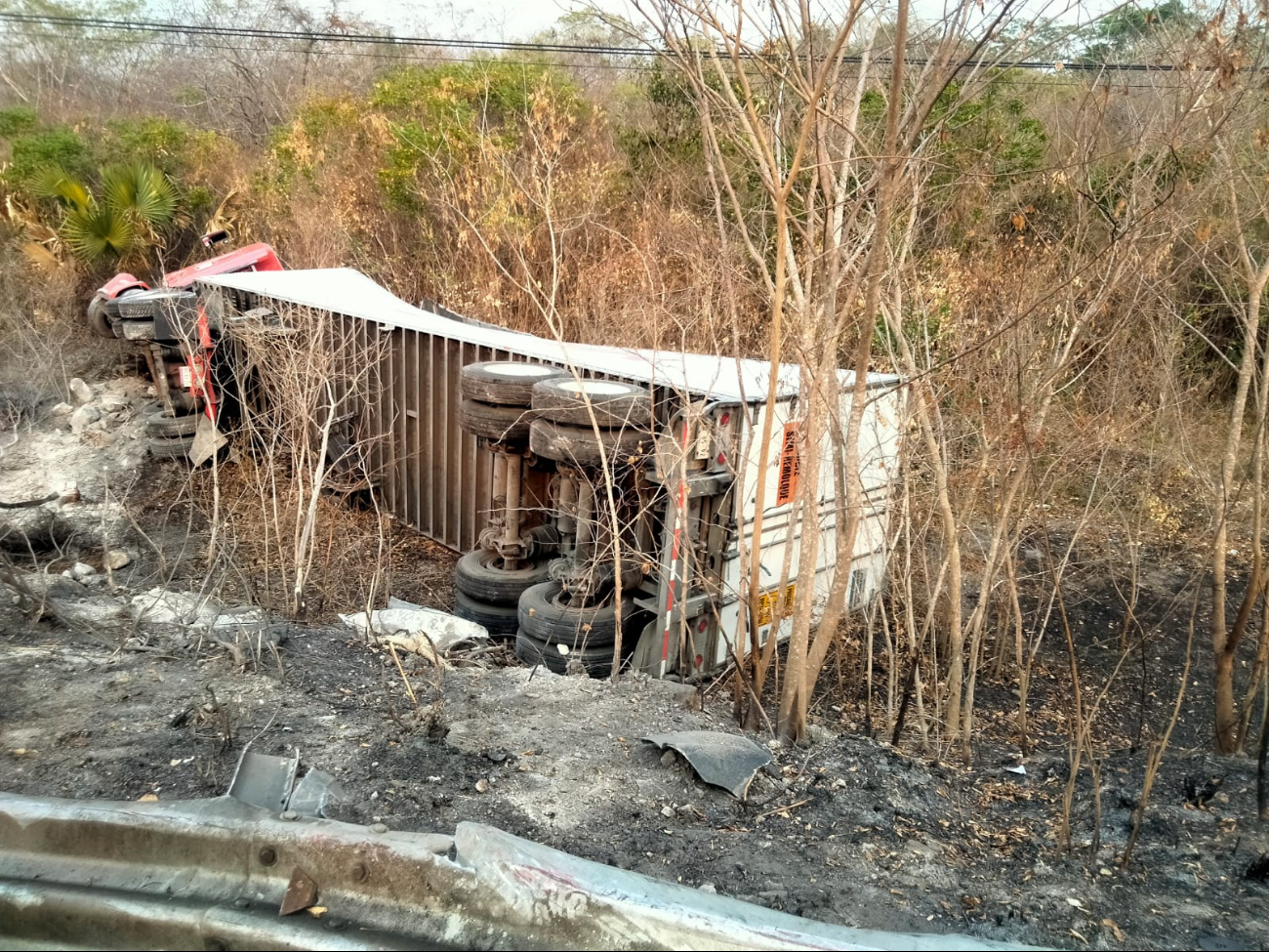 Así terminó el tráiler en Campeche