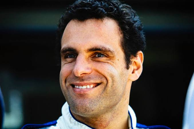 Un día antes, perdió la vida el piloto austriaco Roland Ratzenberger en el mismo circuito