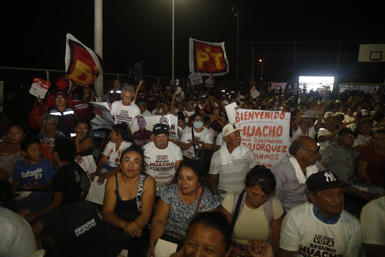 La gente respaldó a Joaquín Díaz Mena en Mérida