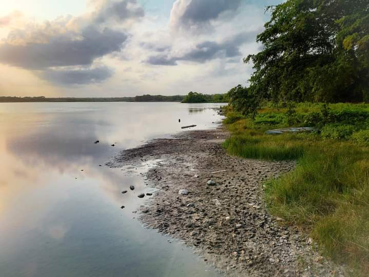 Es un ejemplo de la reducción del agua en la Zona Maya