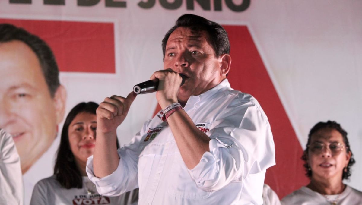Joaquín Díaz Mena, candidato de Sigamos Haciendo Historia a la gubernatura de Yucatán