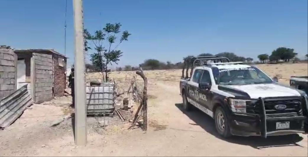 Elementos de la policía municipal iniciaron la búsqueda de los cuatro jóvenes