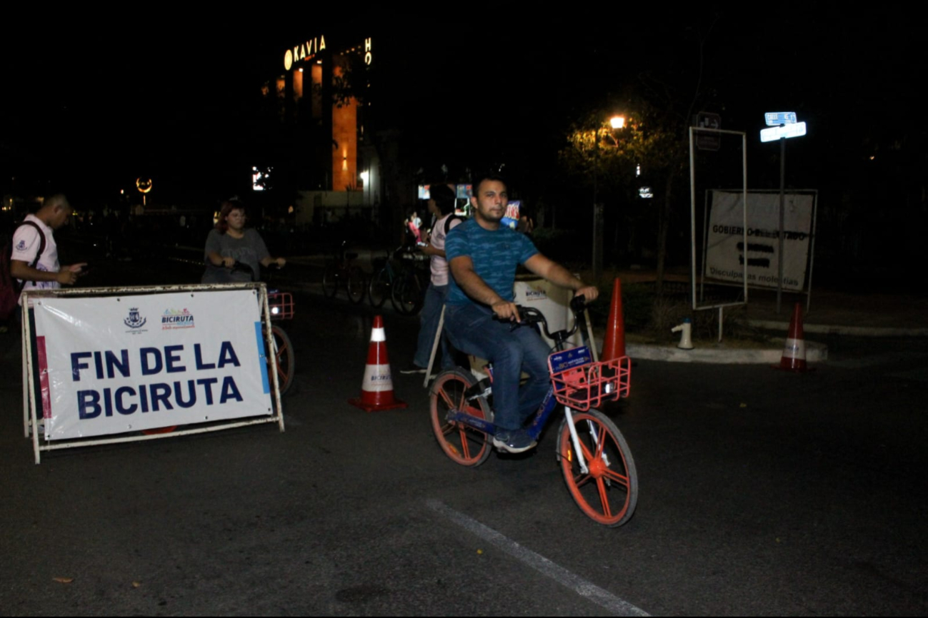 Asistentes disfrutaron la biciruta en Mérida