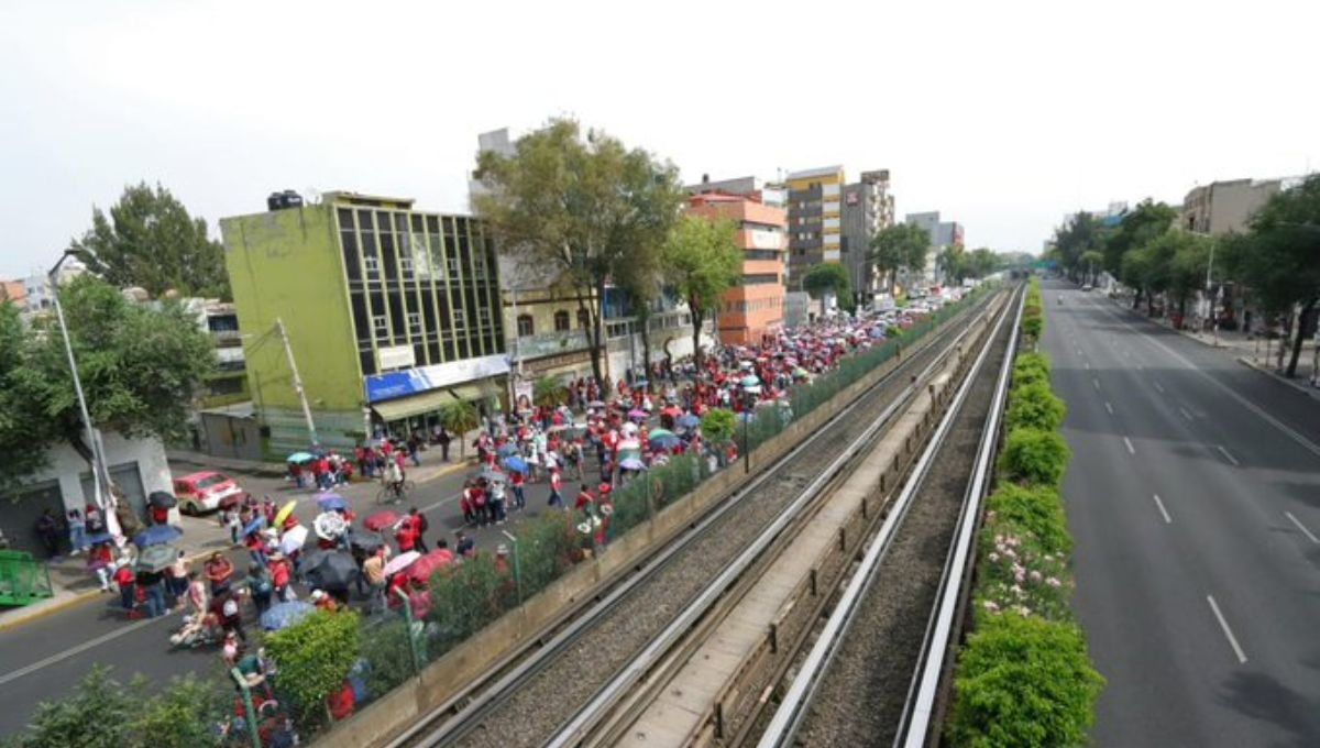 Profesores de la CNTE realizan bloqueos en diferentes puntos de la Ciudad de México