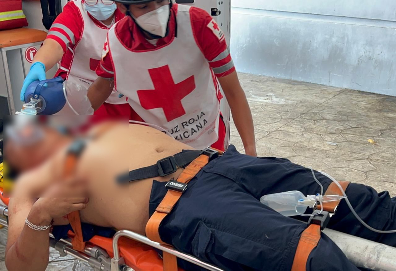 El coordinador fue llevado al hospital de Cancún