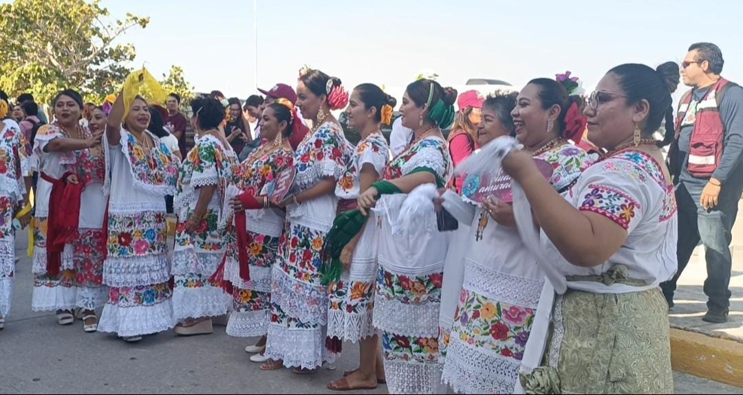 La Jarana Yucateca fue la protagonista del aeropuerto