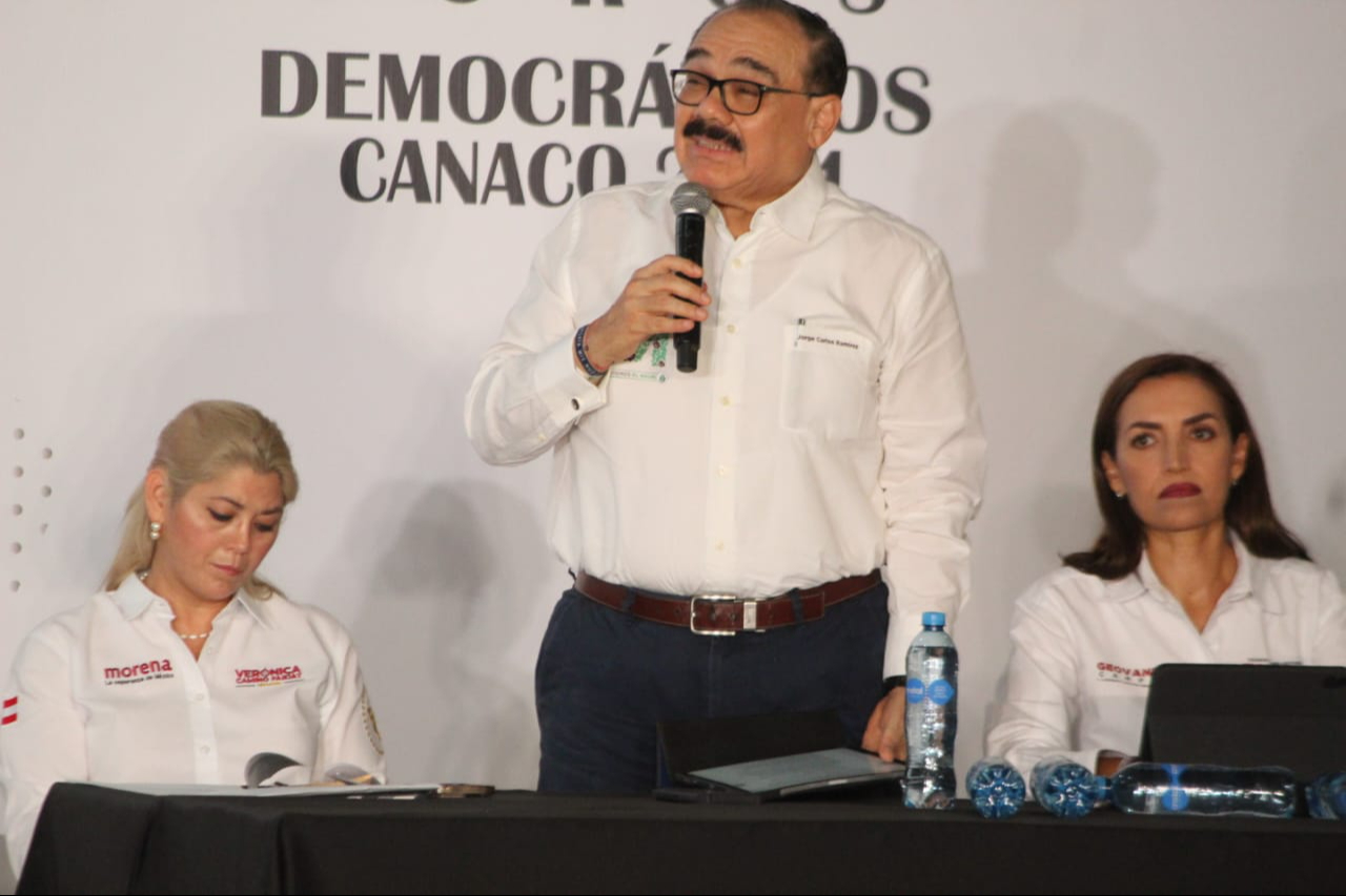 Jorge Carlos Ramírez Marín en el Foro Democrático de la Canaco