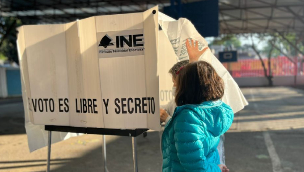 INE Campeche prohíbe ir a votar con prendas de algún partido político 