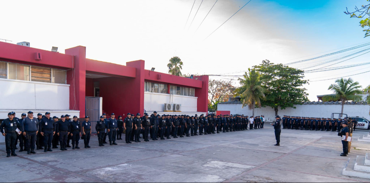Empleada  de la Secretaría de Seguridad de Quintana Roo habría vendido los expedientes del personal