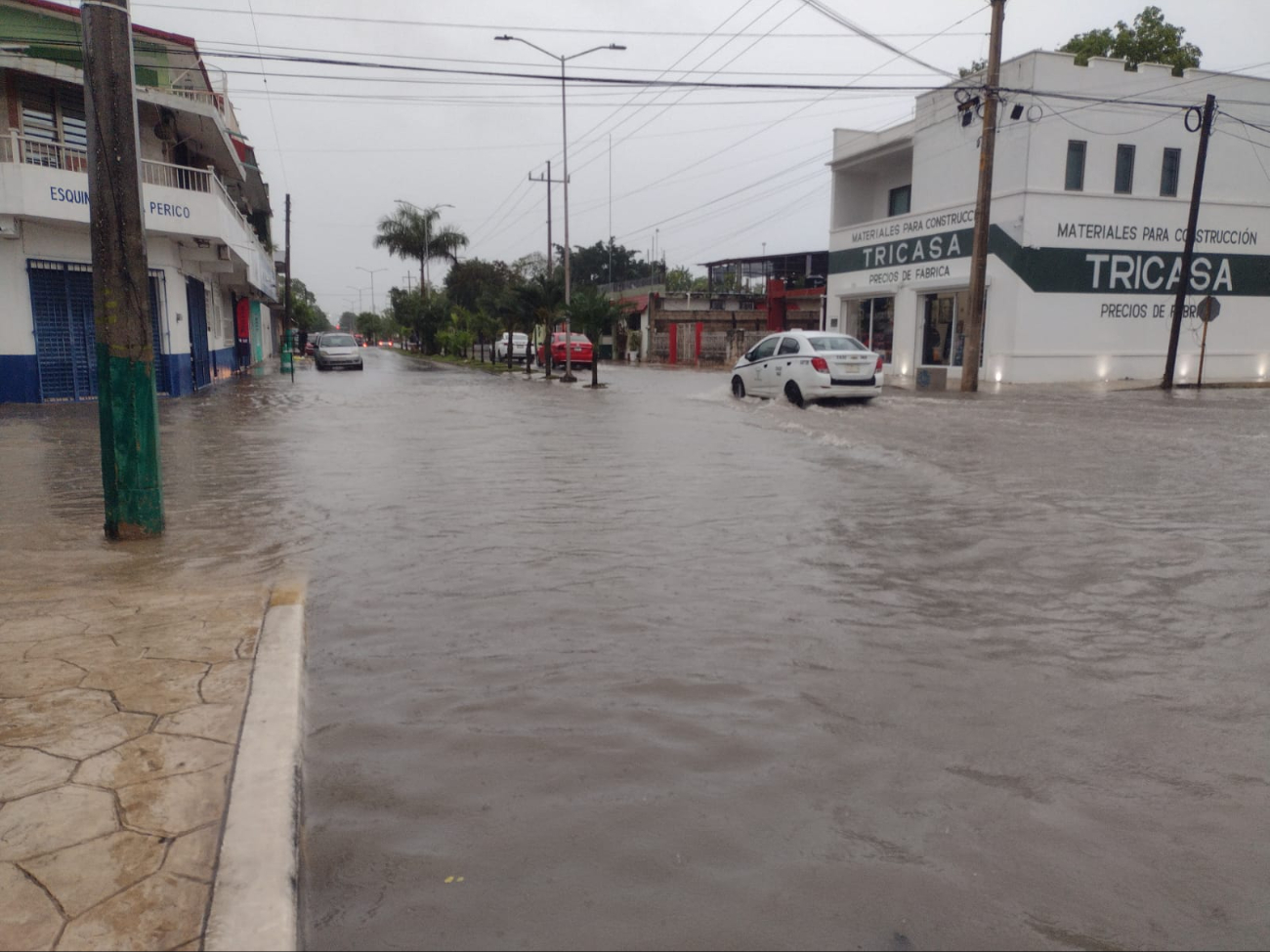 Lluvias en Quintana Roo dejan entre el agua al Sur de la zona maya