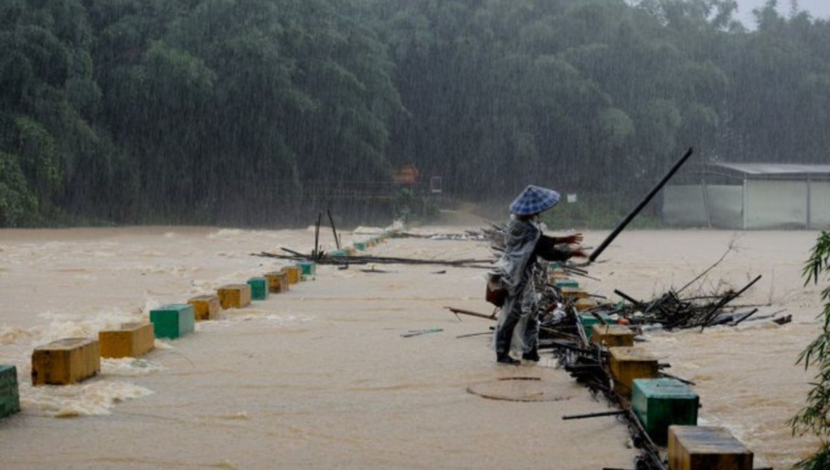 Las intensas lluvias en diversas provincias de China, han dejado daños considerables, así como la desaparición y muerte de personas