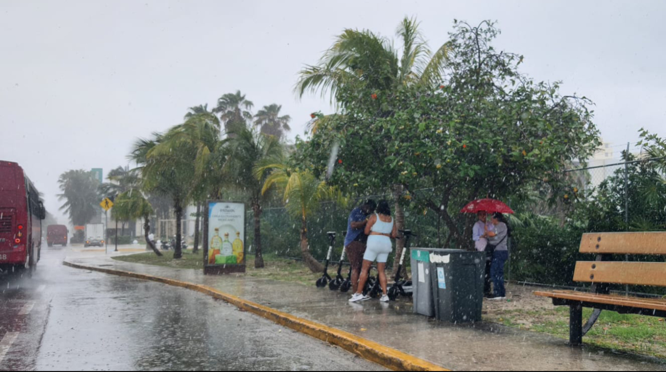 Los turistas han sido afectados por las lluvias
