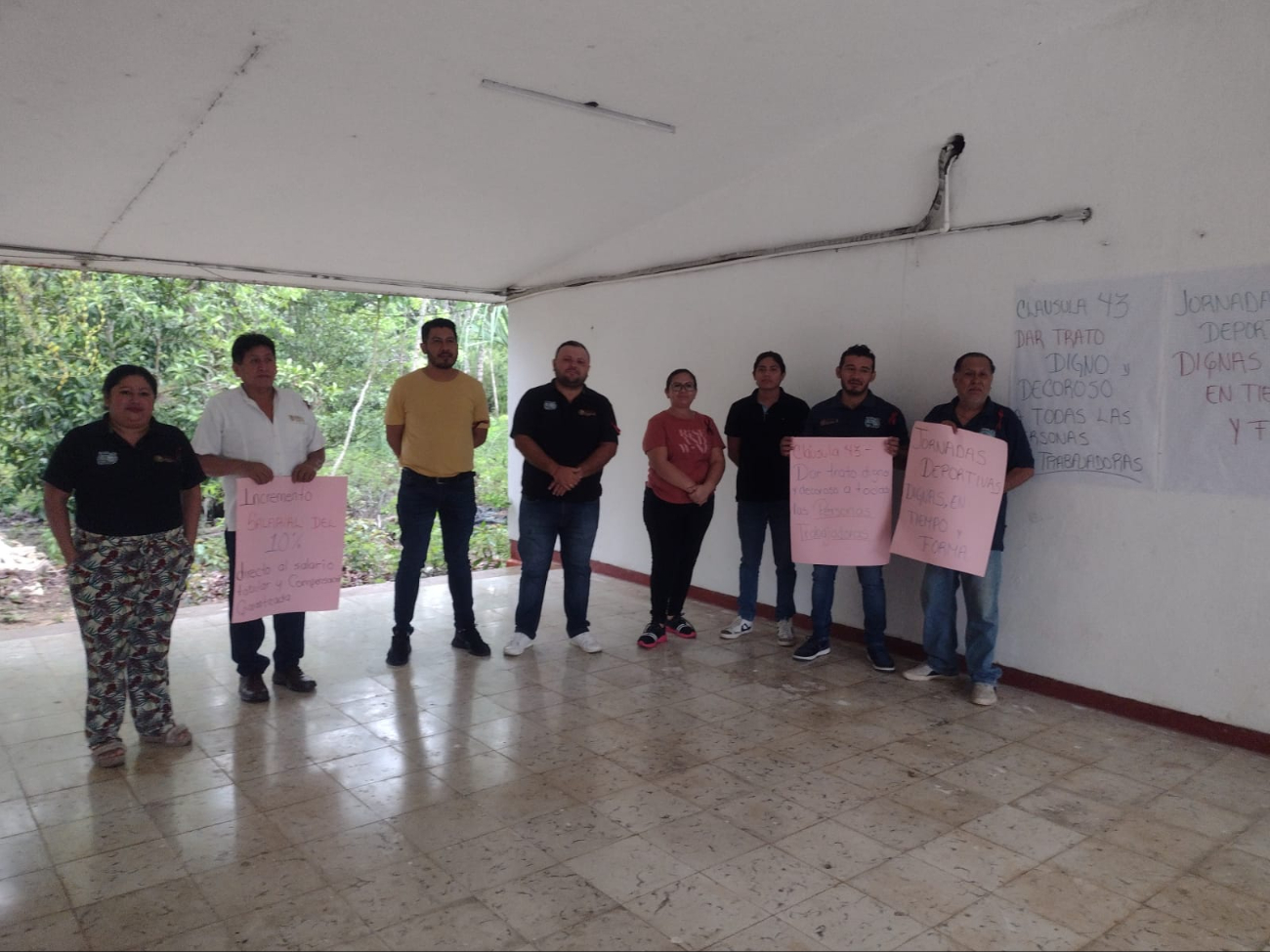 Trabajadores del Instituto de Pueblos Indígenas inician huelga en la zona maya de Quintana Roo 