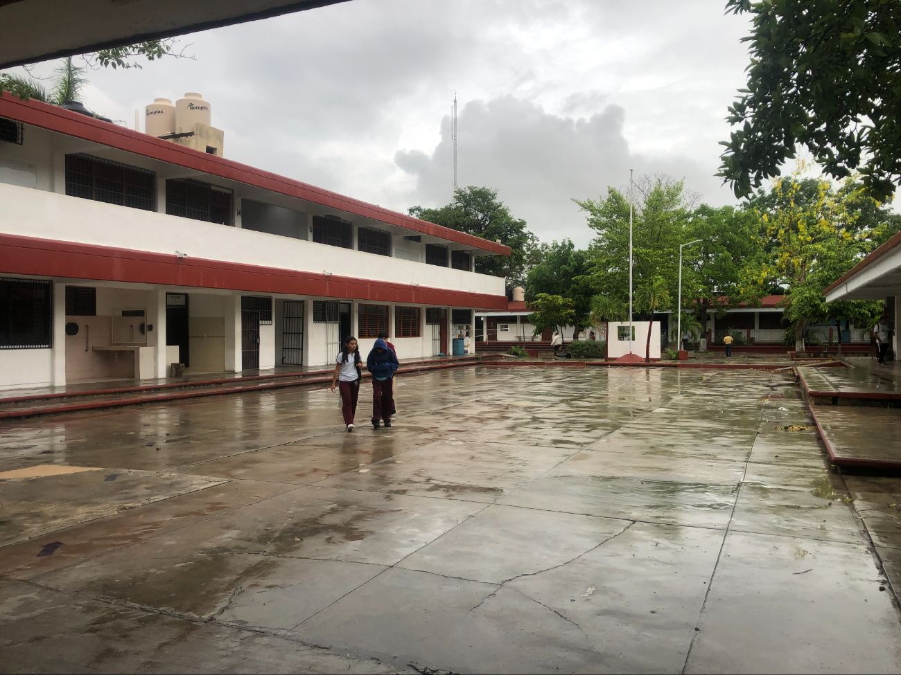 Zona Norte de Quintana Roo registra 90% de ausentismo escolar por las lluvias