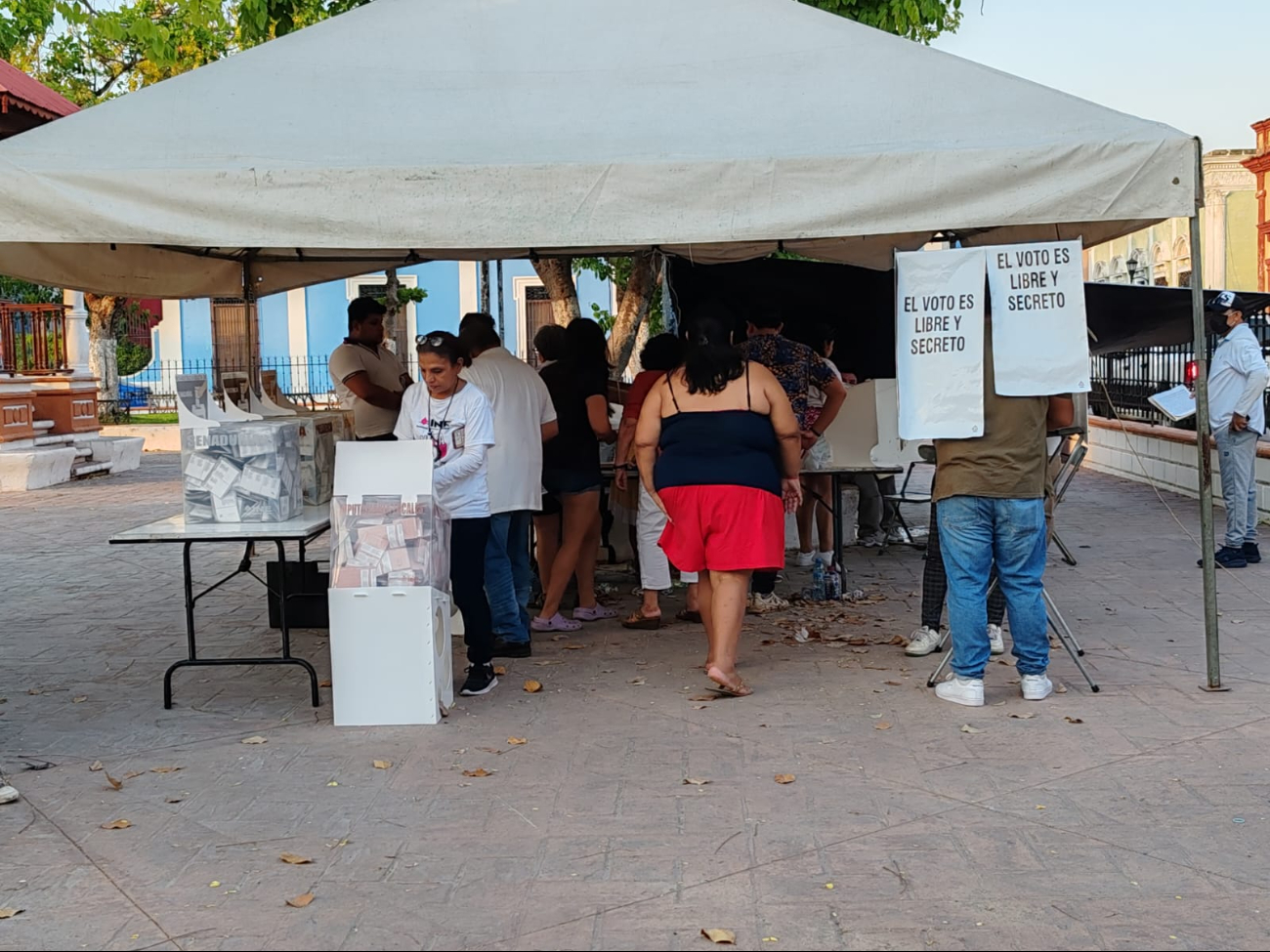 Campeche: Cierran casillas electorales minutos antes de las 6 de la tarde
