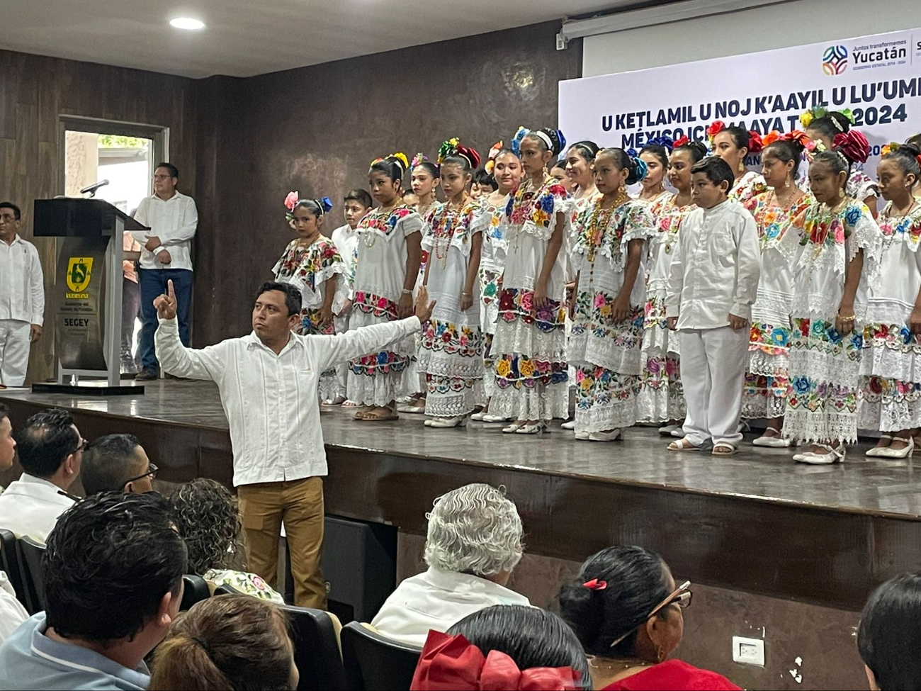 Participan alumnos de varias escuelas de Yucatán