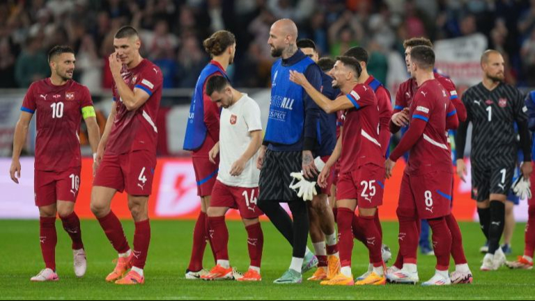 Serbia advierte que se irá de la Eurocopa por cánticos en encuentro Croacia vs. Albania