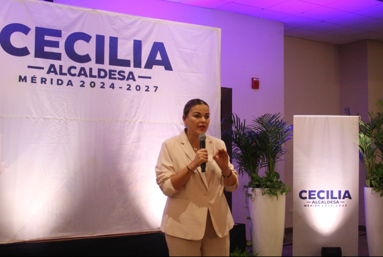 Cecilia Patrón anuncia restructuración del Ayuntamiento de Mérida
