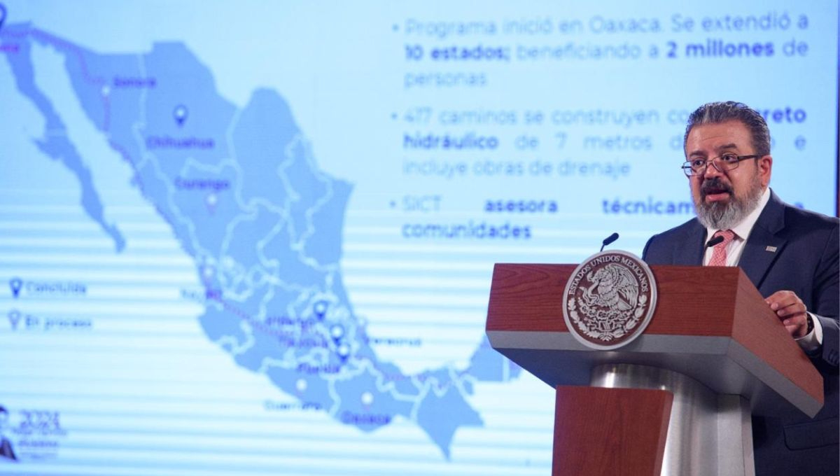 el titular de la SICT, Jorge Nuño Lara, presentó el "Programa de Infraestructura de Carreteras, Caminos Rurales, Alimentadores y Autopistas"