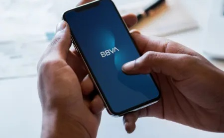 ¿Qué hacer si falla la app móvil de BBVA?