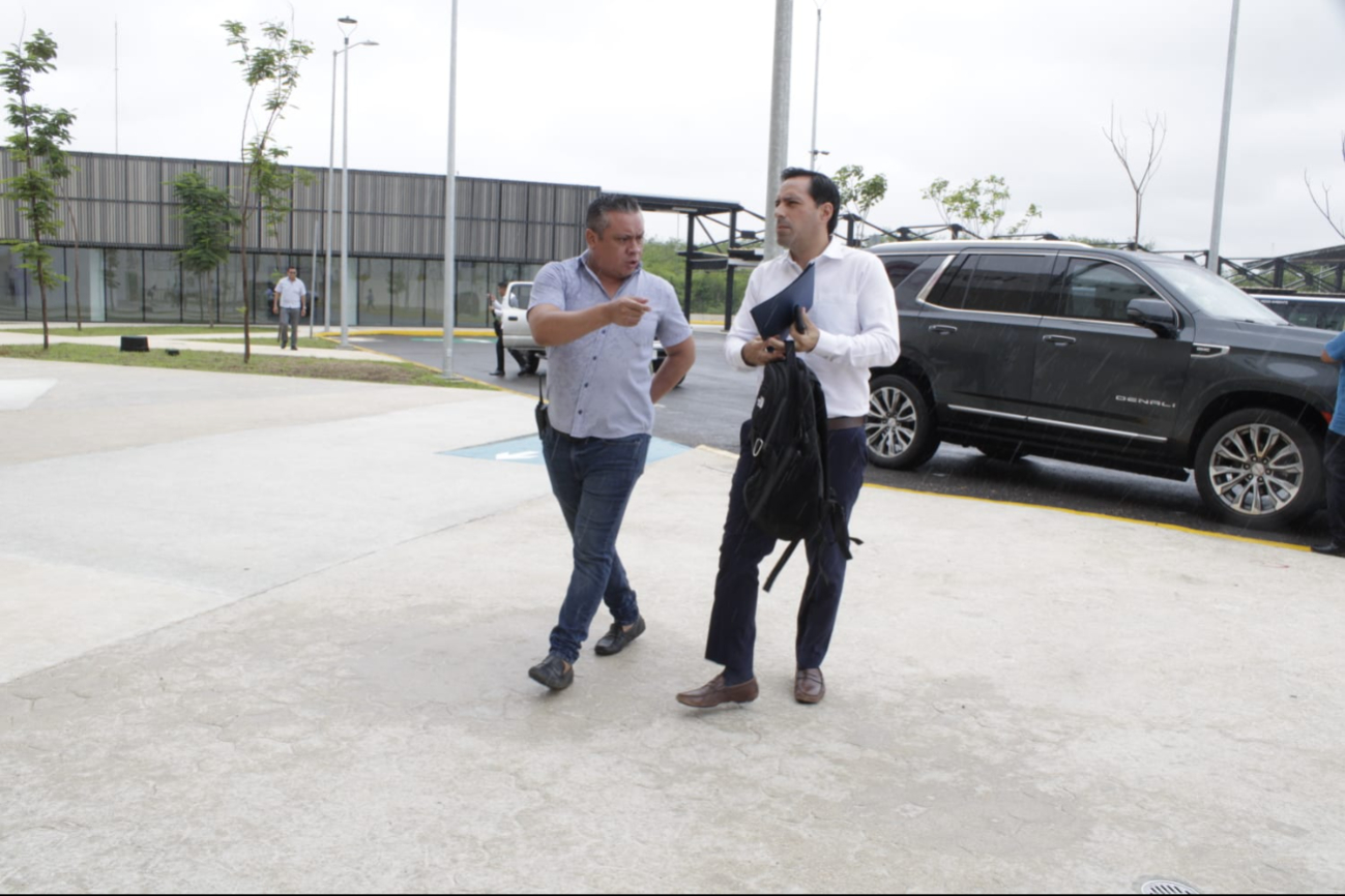 Mauricio Vila asiste a la reunión de supervisión del Tren Maya con AMLO y Claudia Sheinbaum, en Mérida